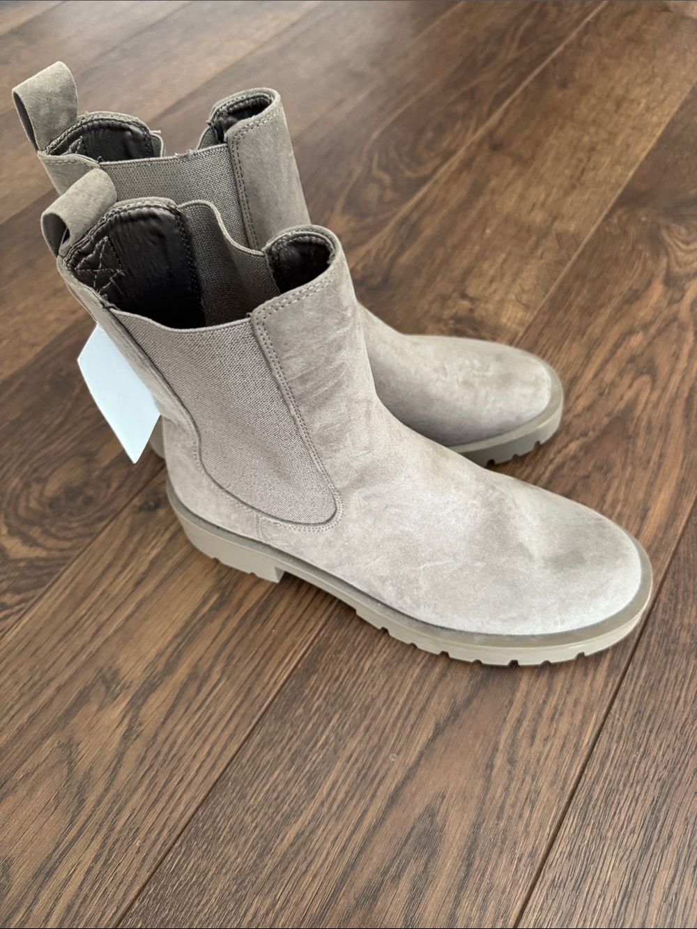 H&M Women's Suede Chelsea Ankle Boots in Taupe SIZE 9
